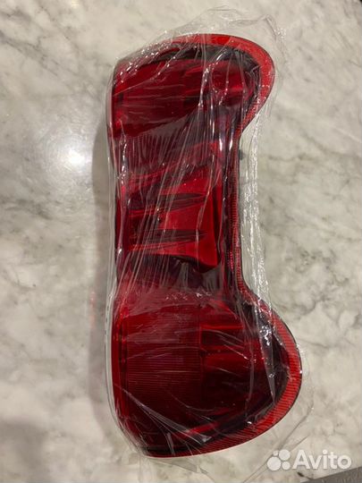 Стоп-сигнал задний правый Nissan Nv200 VM20