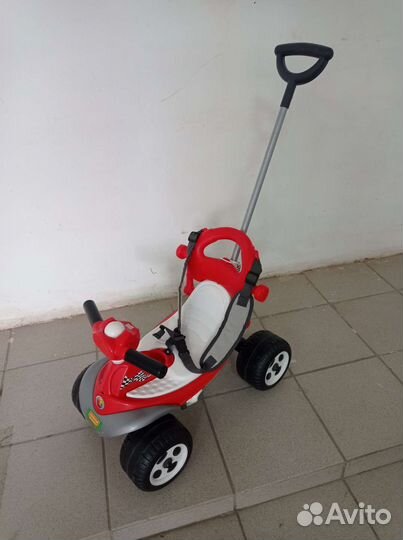 Машинка-каталка