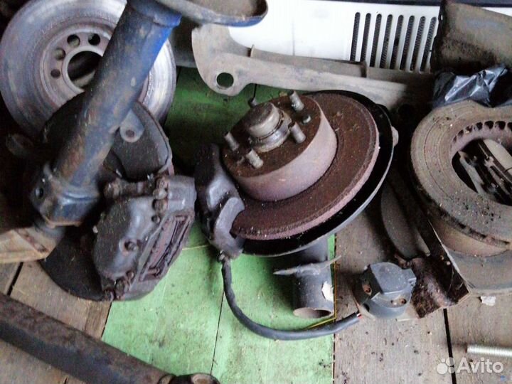 Стёкла Вольво 240