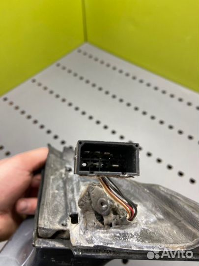 Зеркало переднее левое Audi A6 C5 avant 2.5TDI AKE