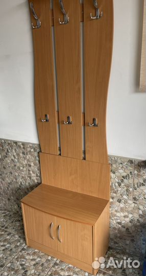 Вешалка в прихожую