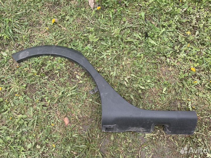 Renault Sandero 2 (14-18) задний молдинг RH