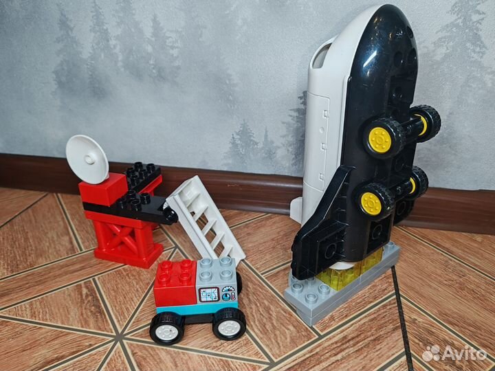 Lego duplo Town 10944 Экспедиция на шаттле