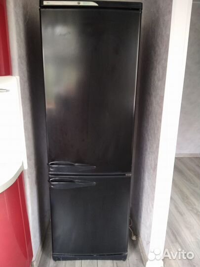 Холодильник бу стинол