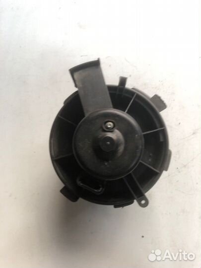 Мотор (моторчик) вентилятора печки Peugeot 206