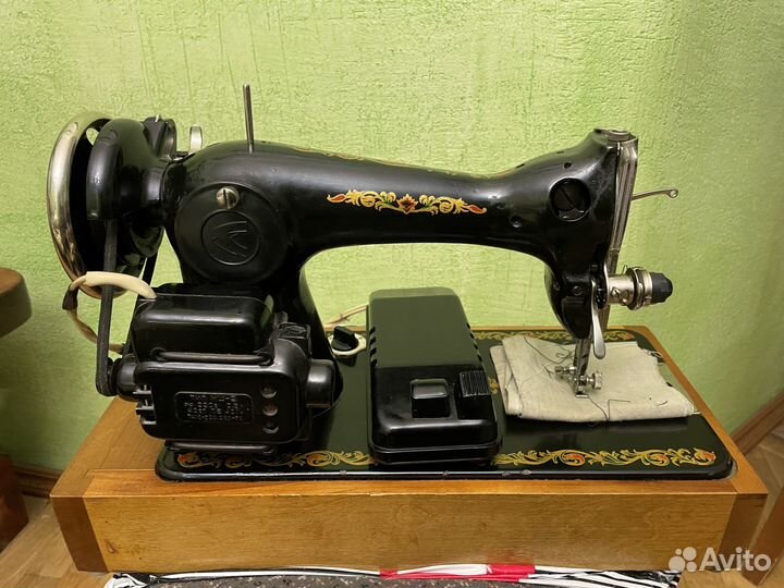 Швейная машина Подольск 2М (электропривод)