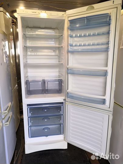 Холодильник 