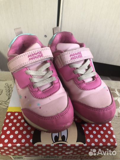 Кроссовки для девочки