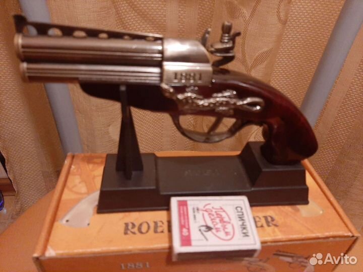 Зажигалка - сувенир новая