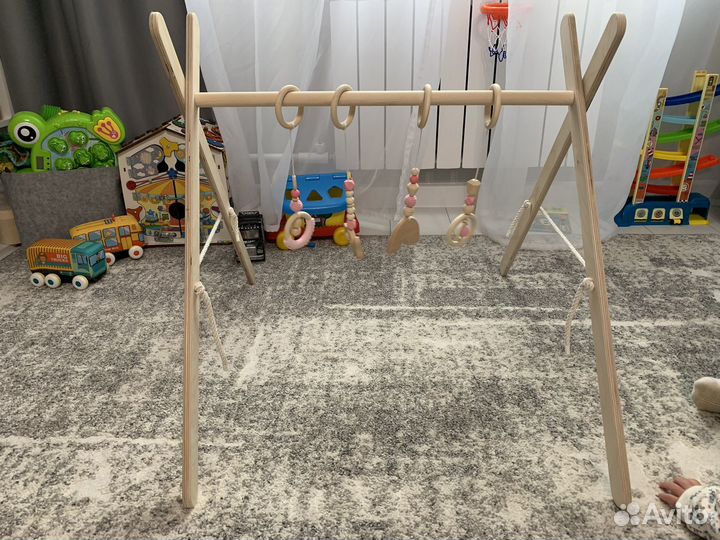 Мобиль монтессори деревянный