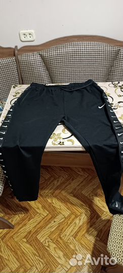 Штаны nike с ломпасамм