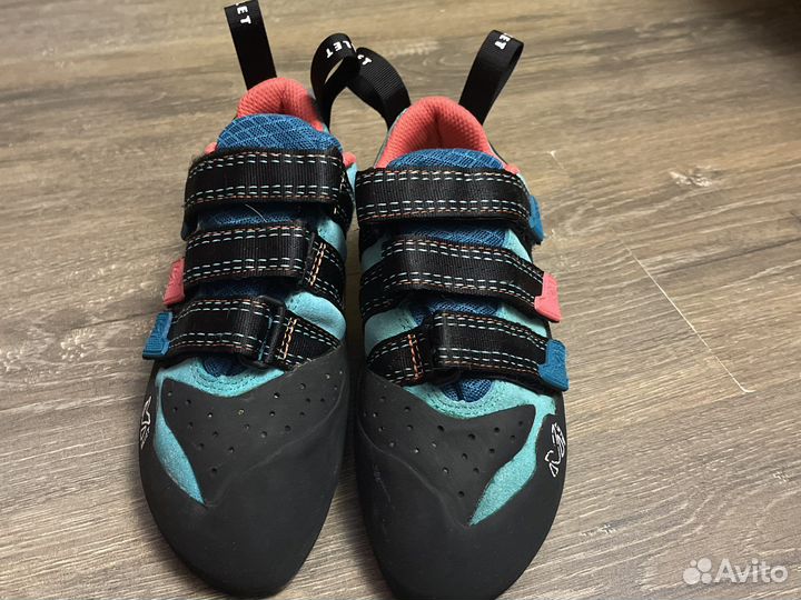 Скальные туфли 38
