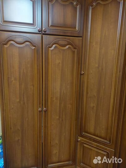 Угловая стенка бу