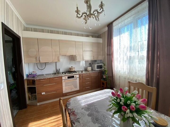 2-к. квартира, 66,8 м², 4/4 эт.