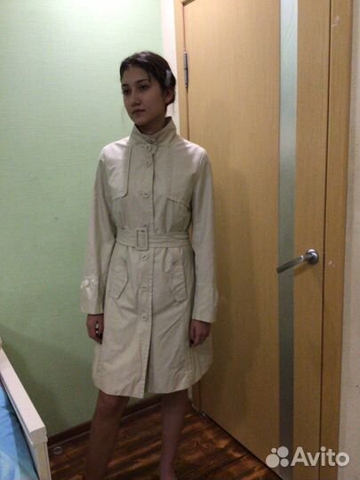 Плащ женский 44