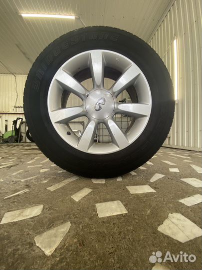 Колеса в сборе на infiniti fx r18 летние