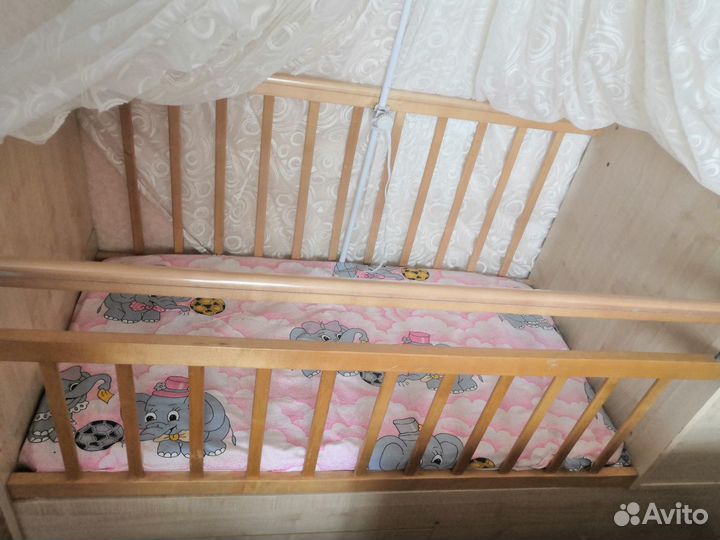 Детская кроватка