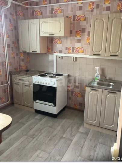 1-к. квартира, 38 м², 1/2 эт.