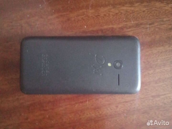 Телефон alcatel