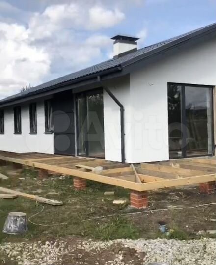 Дом 102 м² на участке 9,9 сот.