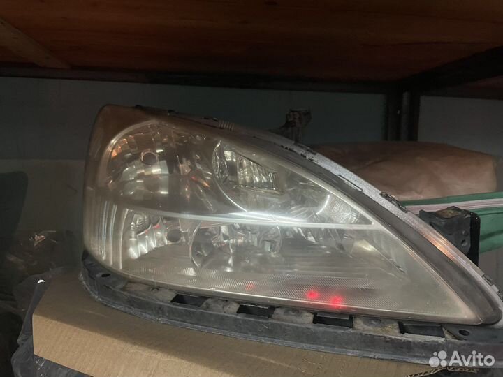 Фары Honda Inspire UC1