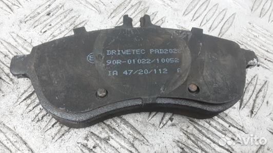 Тормозные колодки передние левые mercedes benz C-c