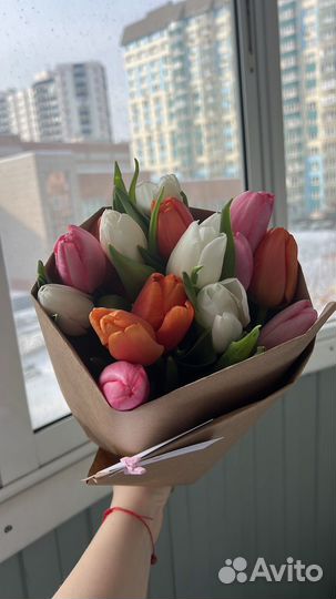 Оформленный букет тюльпанов