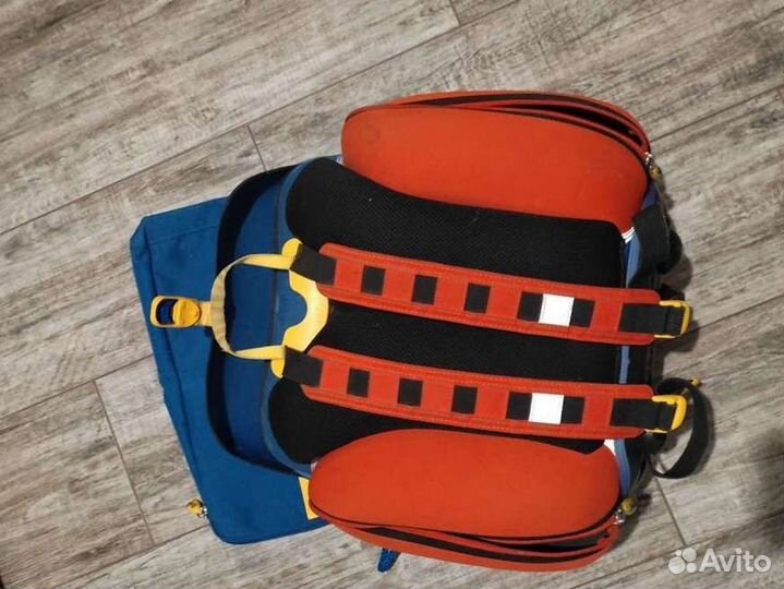 Рюкзак школьный