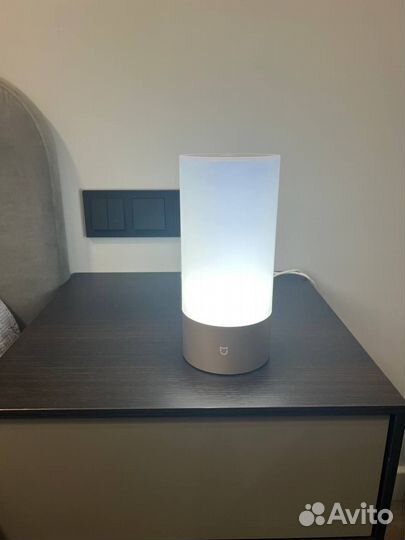 Ночник Xiaomi Mi Bedside Lamp светодиодный, 10 Вт
