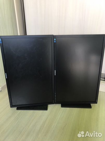 Монитор профессиональный 24