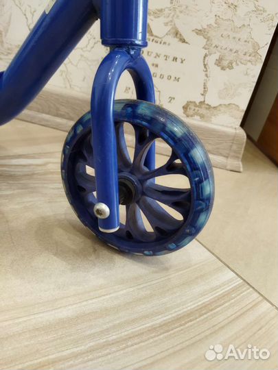 Самокат Kreiss