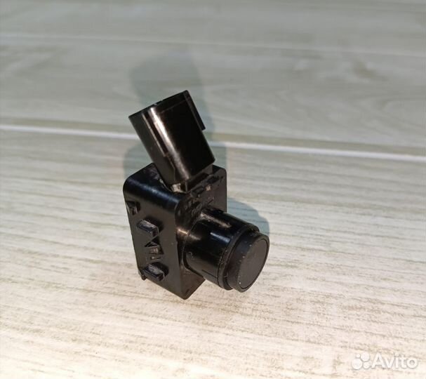 Lexus RX Парктроник в решетку радиатора 2015-2019