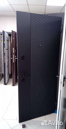 Дверь входная металлическая