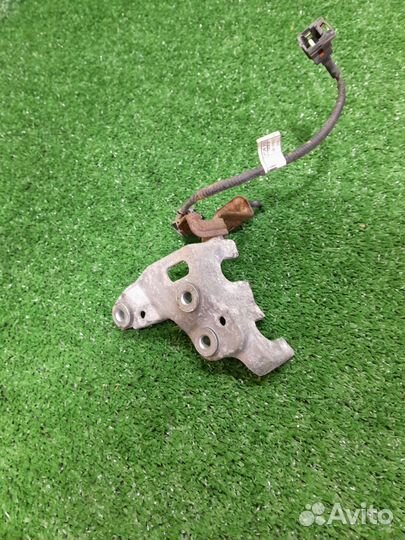 Кронштейн тросов МКПП киа сид 1 ed