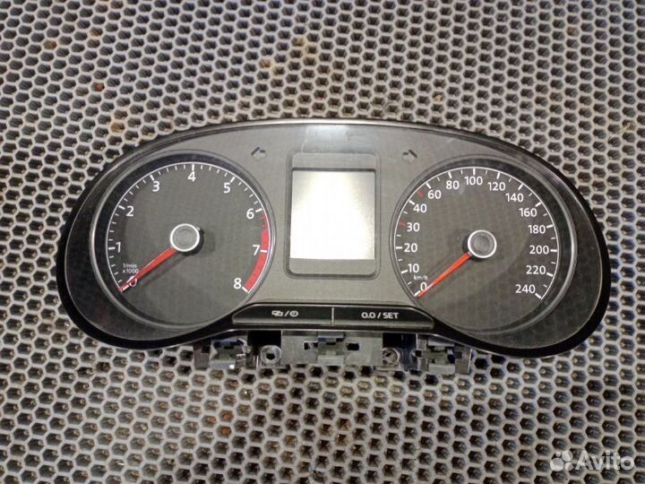 Щиток приборов Volkswagen Polo 5 седан CFN 1.6