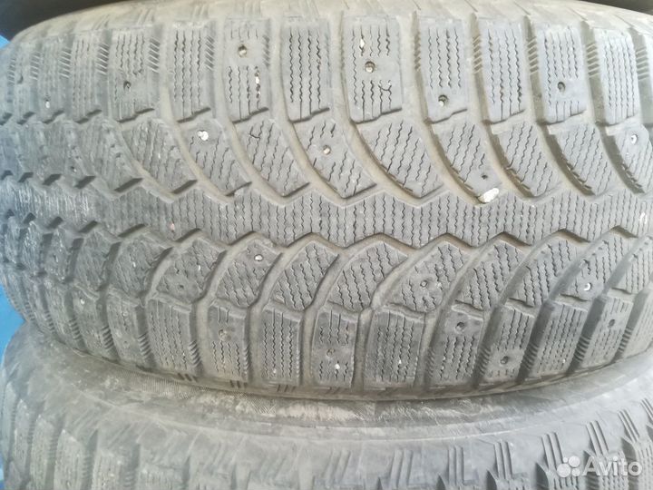 Bridgestone Blizzak Spike-01 265/60 R18 114T