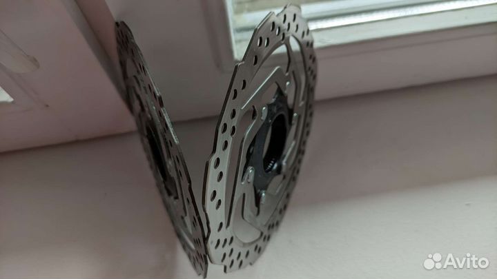 Диск тормозной Shimano RT-10