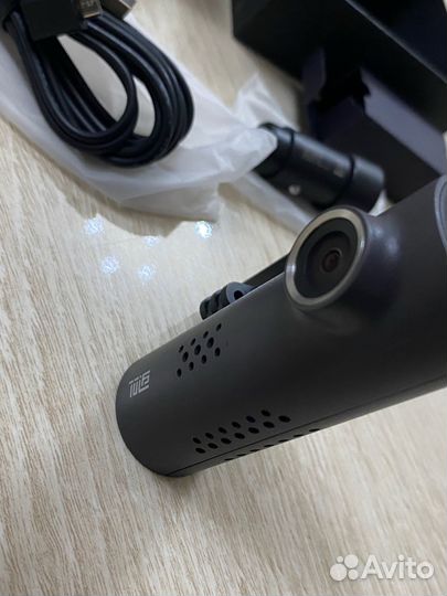 Видеорегистратор 70mai