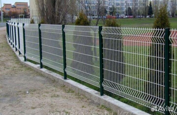 Забор из 3D сетки качественно качественно