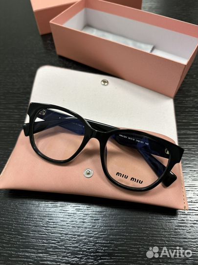 Очки miumiu