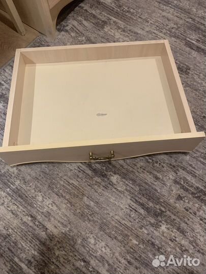 Туалетный столик