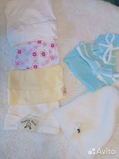 Руковички и шапочки для новорождённых