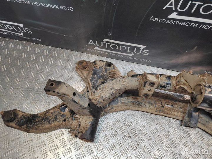 Подрамник передний Mazda Premacy 2.0 FS 2002