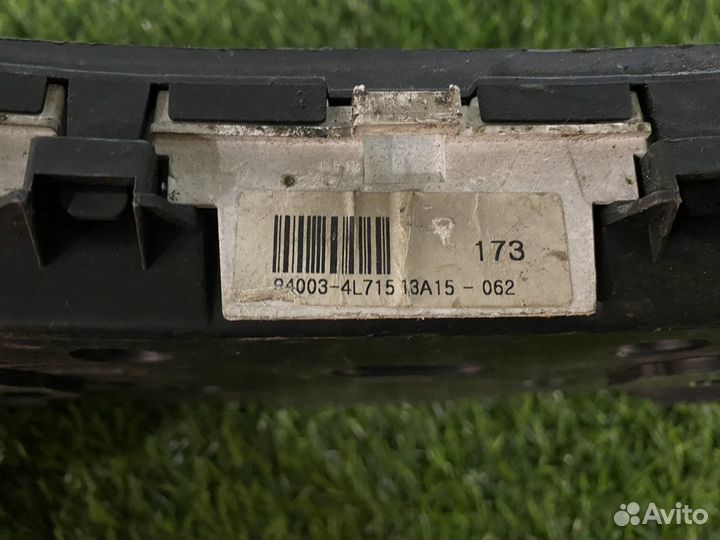 Панель приборов Hyundai Solaris 2010-2017