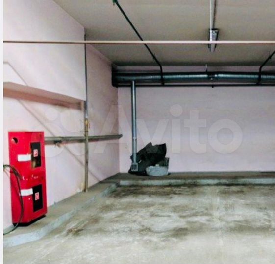 Машиноместо, 18 м²