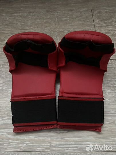 Накладки на кисть каратэ