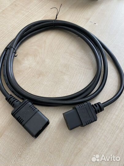 Кабель для компьютера