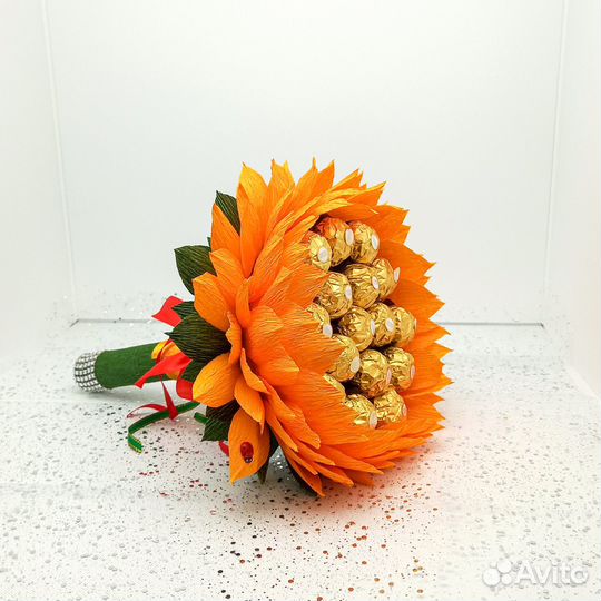 Сладкий букет из конфет