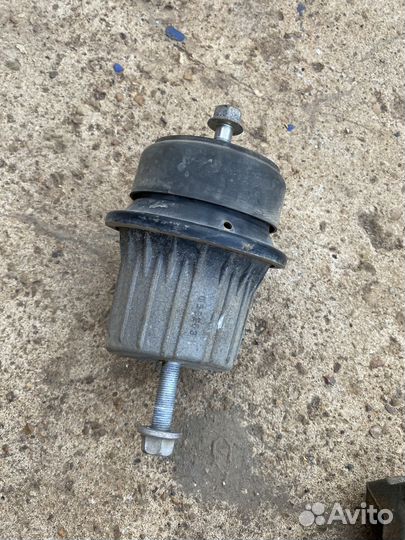 Опора двигателя нижняя toyota mark GRX-120