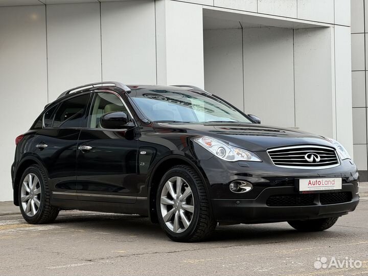 Infiniti QX50 2.5 AT, 2015, 67 041 км